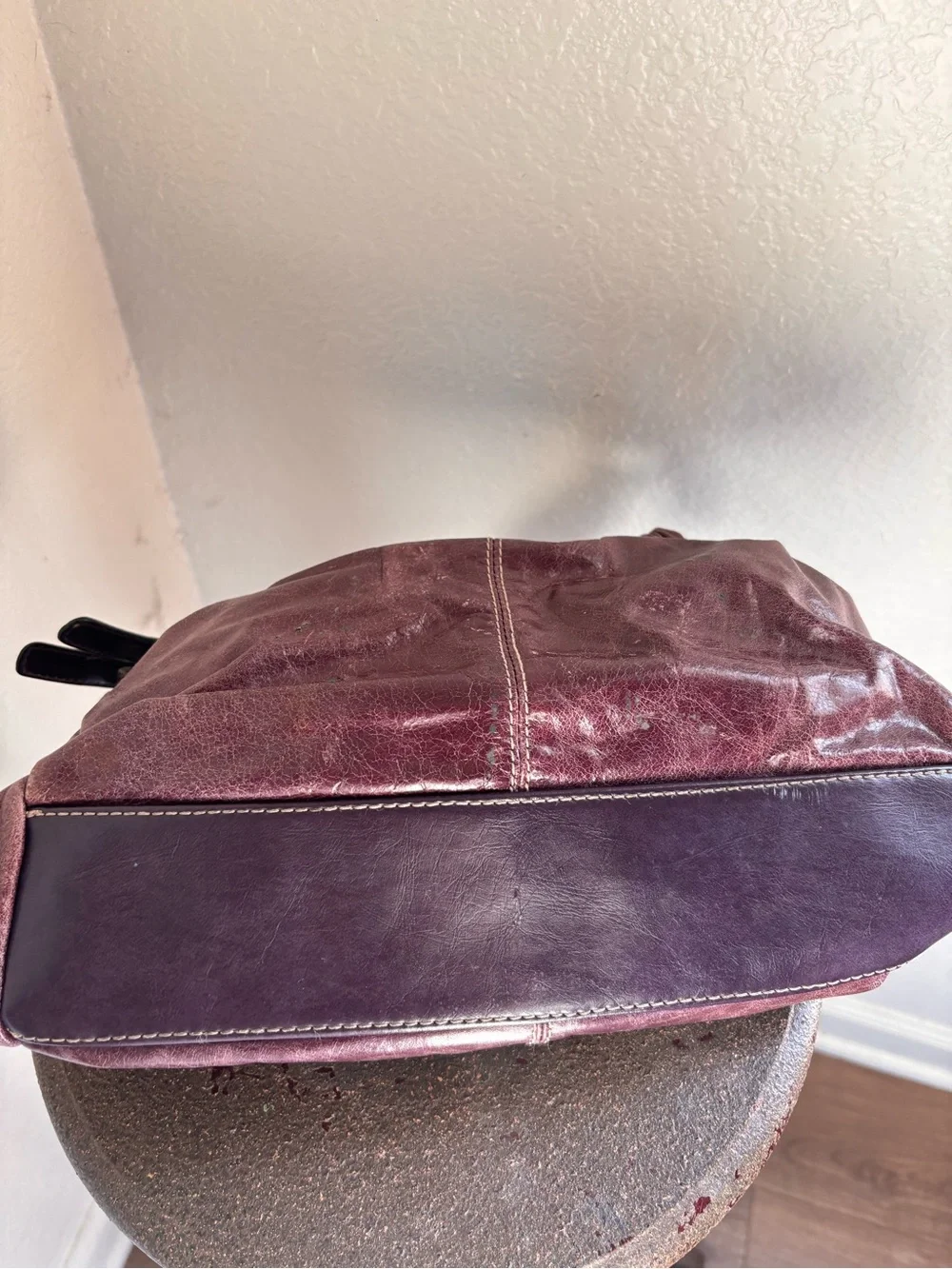 Vintage  Y2K 2000s Classic Burgundy Leather Shoulder Bag
